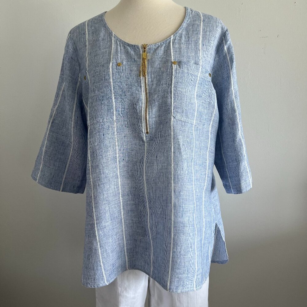 100% Linen Ellen Tracy Blue top.  Size L